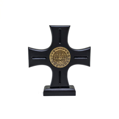 CRUZ DE SÃO BENTO COM BASE - MADEIRA ESCURA COM MEDALHA DOURADA