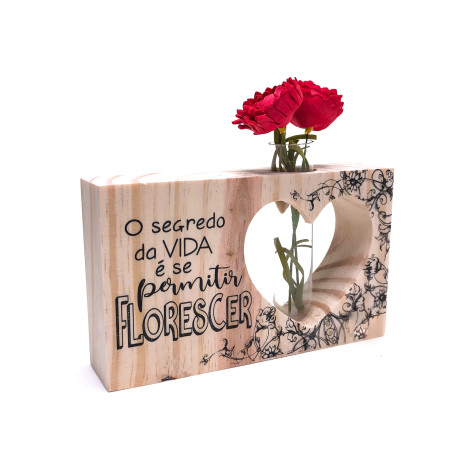 PLACA DE MESA VAZADA - CORAÇÃO - COM TUBETE DE FLORES