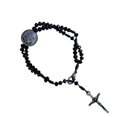 TERÇO DE PULSO EM CRISTAL - PADRE PIO - PRETO COM PRATA
