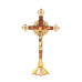 CRUCIFIXO DE METAL RESINADO - DOURADO E VERMELHO